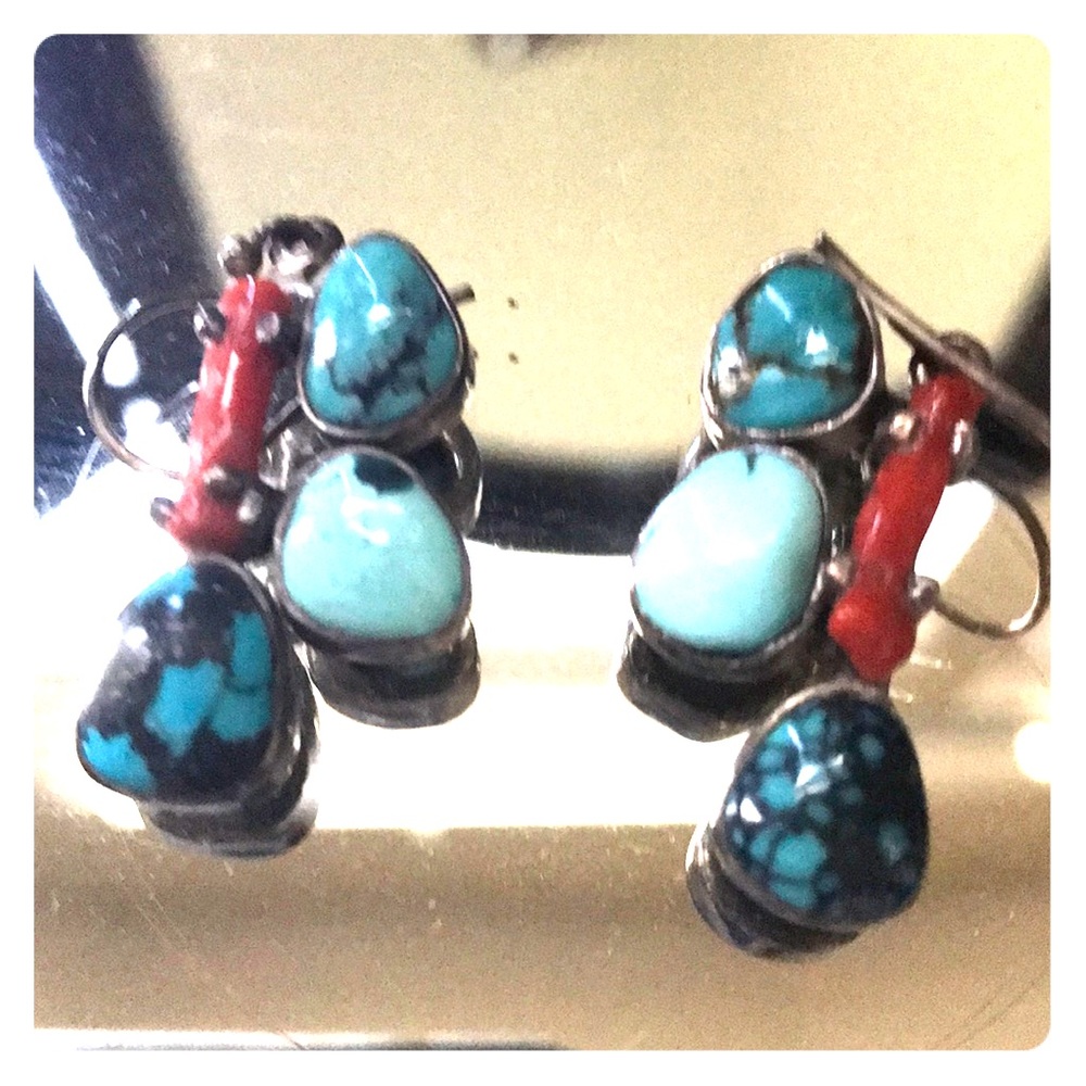 Beautiful turquoise earrings!